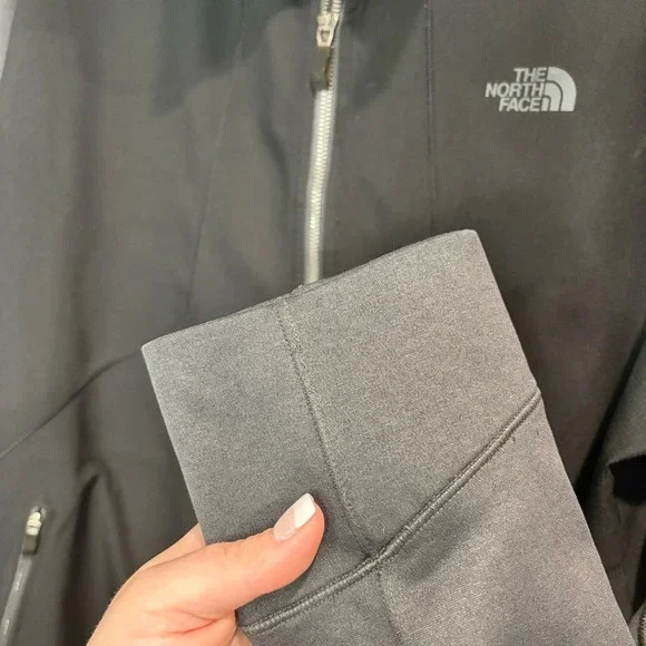 The North Face Cadet Full Zip Jacket - Picture 7 of 10